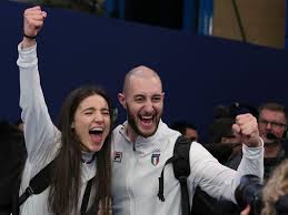 ಅಮೇರಿಕಾ ವಿರುದ್ಧ ಜಯಗಳಿಸಿದ ನಂತರ ಸ್ವೀಡಿಷ್ ಒಡಹುಟ್ಟಿದವರಾದ ಇಸಾಬೆಲ್ಲಾ ಮತ್ತು ರಾಸ್ಮಸ್ ವ್ರಾನಾ ಮಿಶ್ರ ಡಬಲ್ಸ್‌ನಲ್ಲಿ ಕರ್ಲಿಂಗ್ ಚಿನ್ನ ಗೆದ್ದರು.