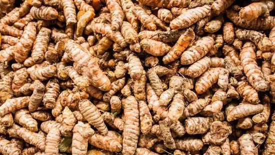 ದಾಲ್ಚಿನ್ನಿ, ಶುಂಠಿ ಮತ್ತು ಅರಿಶಿನ ಸೇರಿದಂತೆ 5 ಚಯಾಪಚಯ-ಉತ್ತೇಜಿಸುವ ಮಸಾಲೆಗಳನ್ನು ಯುಕೆ ಪೌಷ್ಟಿಕತಜ್ಞರು ಹೈಲೈಟ್ ಮಾಡುತ್ತಾರೆ