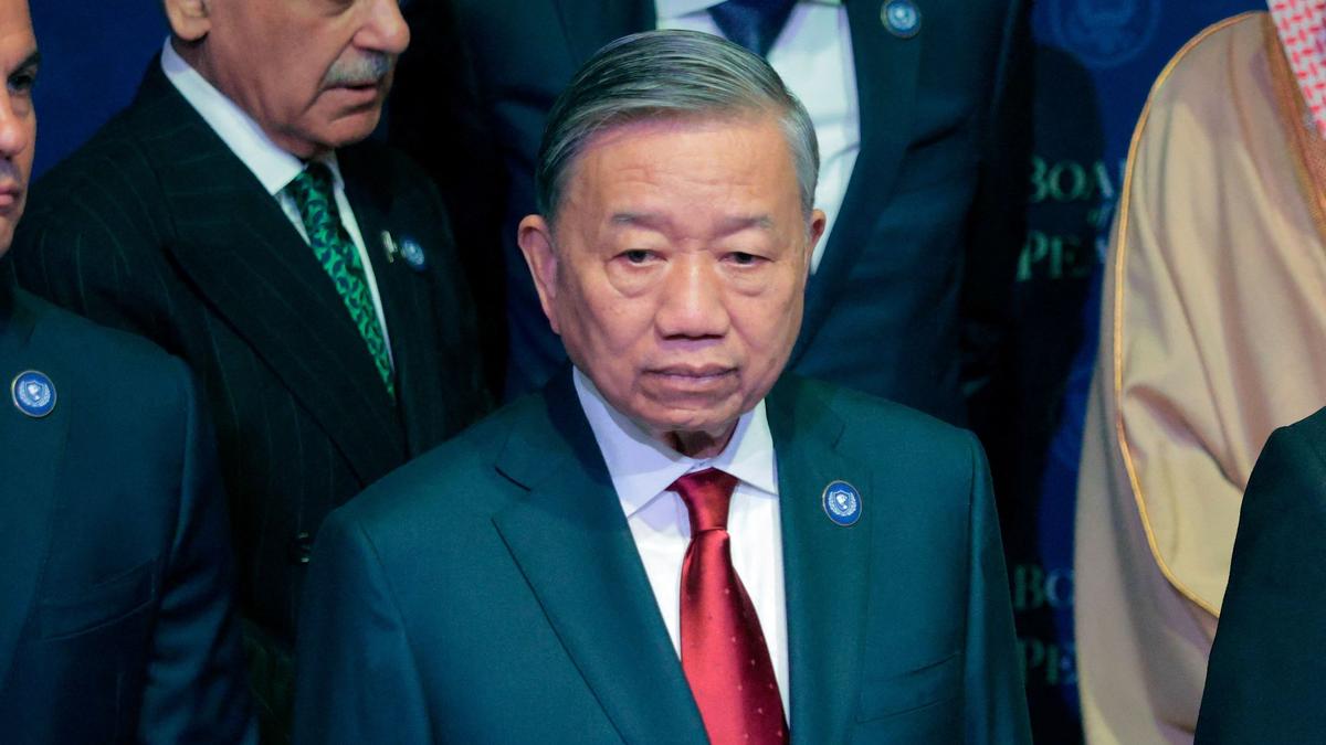 ಡೊನಾಲ್ಡ್ ಟ್ರಂಪ್ ವಿಯೆಟ್ನಾಂ ಅನ್ನು ಅಮೆರಿಕದ ನಿರ್ಬಂಧಿತ ತಂತ್ರಜ್ಞಾನ ಪಟ್ಟಿಯಿಂದ ತೆಗೆದುಹಾಕುವ ನಿರೀಕ್ಷೆಯಿದೆ ಎಂದು ಹನೋಯ್ ಹೇಳಿದ್ದಾರೆ.