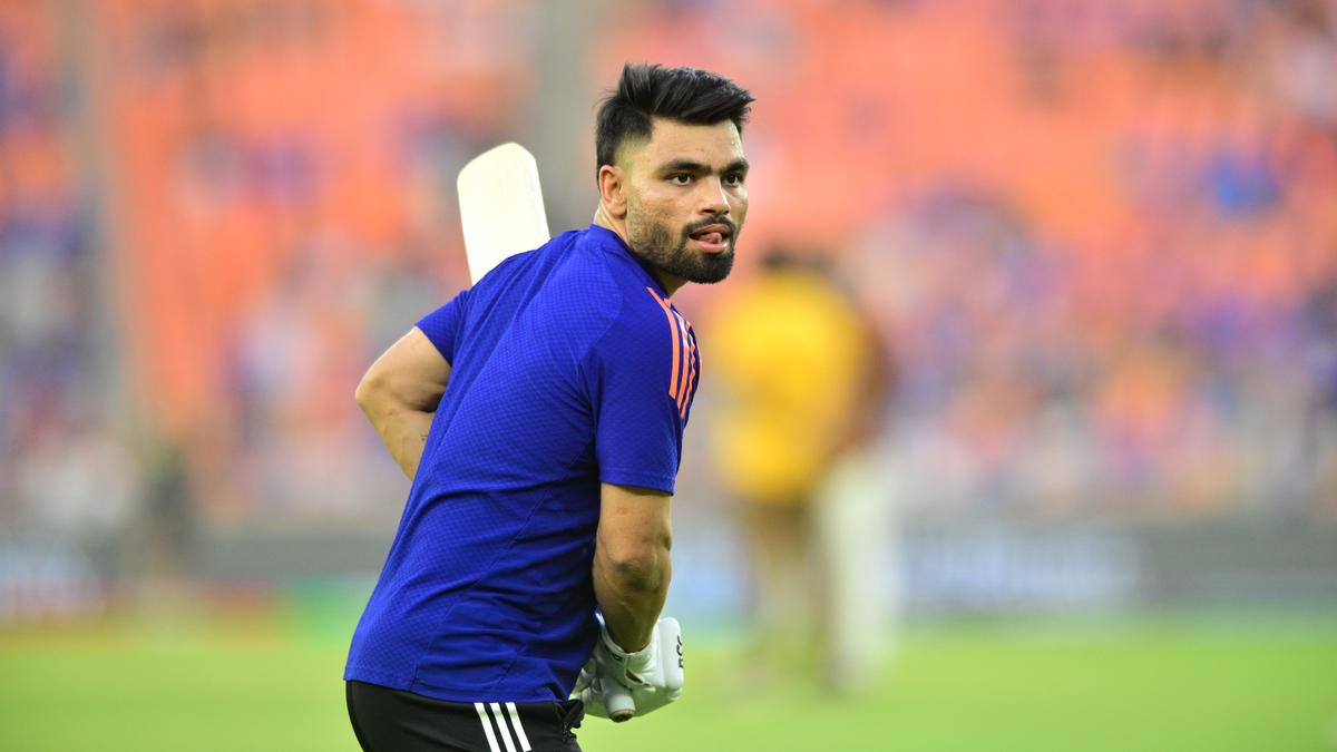 ದೀರ್ಘಕಾಲದ ಅನಾರೋಗ್ಯದಿಂದ ಬಳಲುತ್ತಿದ್ದ ಭಾರತೀಯ ಕ್ರಿಕೆಟಿಗ ರಿಂಕು ಸಿಂಗ್ ಅವರ ತಂದೆ ನಿಧನರಾಗಿದ್ದಾರೆ.