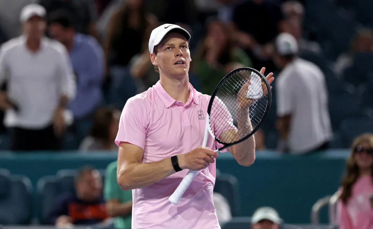 ಮಿಯಾಮಿ ಓಪನ್‌ನಲ್ಲಿ ಜಾನಿಕ್ ಸಿನ್ನರ್ ಮತ್ತು ಅರಿನಾ ಸಬಲೆಂಕಾ ಪ್ರಬಲವಾಗಿ ಮುನ್ನಡೆದರೆ, ಅಗ್ರ ಶ್ರೇಯಾಂಕಗಳು ಆಘಾತಕಾರಿ ಸೋಲನ್ನು ಎದುರಿಸುತ್ತಿವೆ.